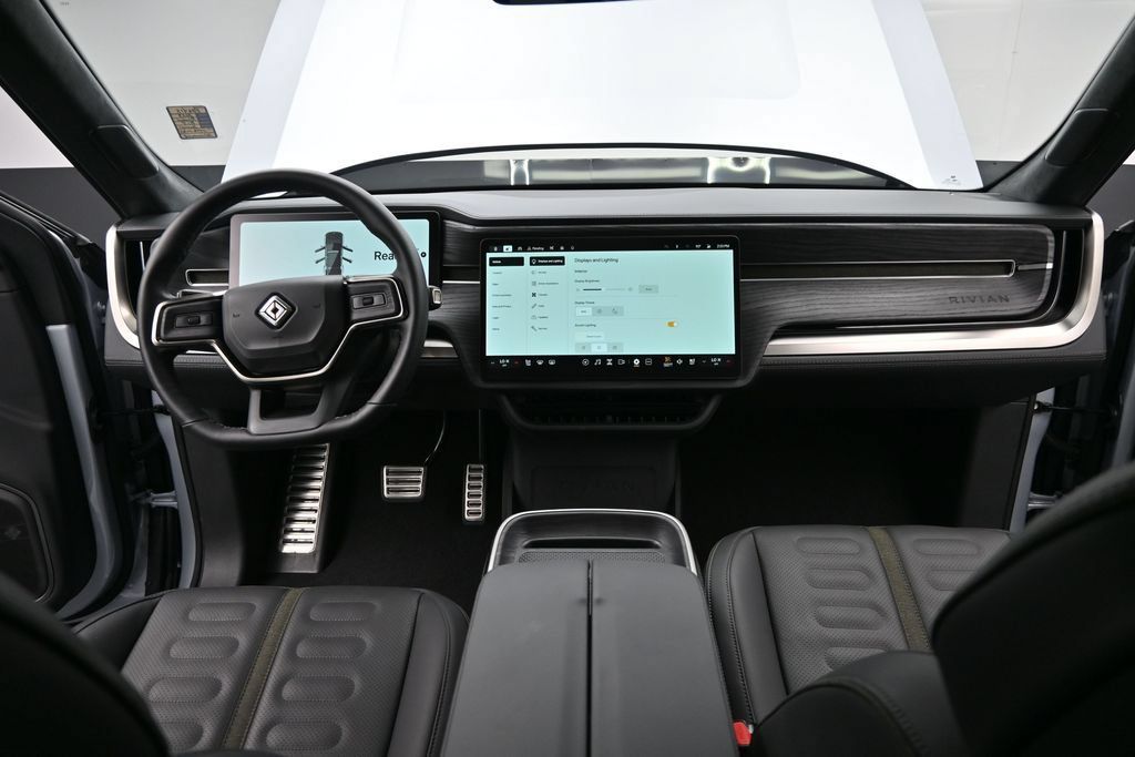 Used 2023 Rivian R1S Adventure Quad AWD/4WD image 25