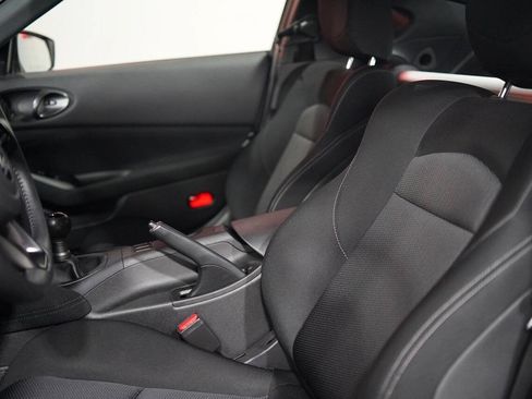Used 2025 Nissan Z Sport w/ Floor Mat Package RWD image 72