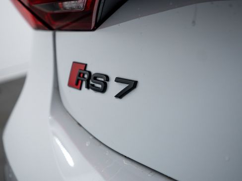 New 2025 Audi RS 7 Performance image 21