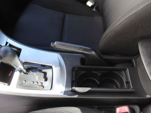 Used 2010 MAZDA MAZDA3 i Touring image 22