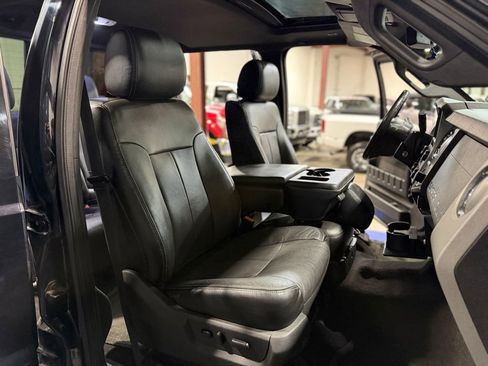 Used 2016 Ford F250 Lariat w/ Chrome Package AWD/4WD image 26