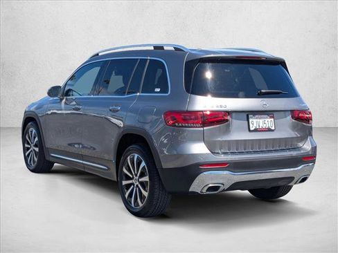 Used 2023 Mercedes-Benz GLB 250 4MATIC image 8