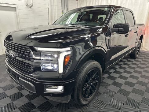 Used 2024 Ford F150 Platinum w/ FX4 Off-Road Package image 4