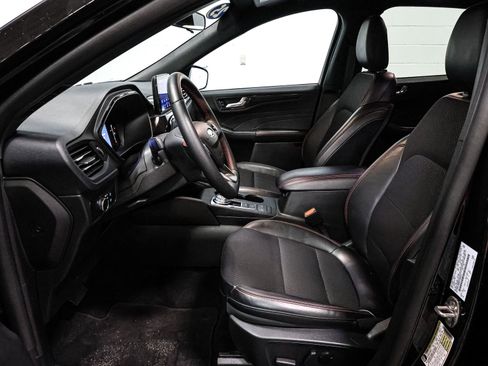 Certified 2025 Ford Escape ST-Line image 20