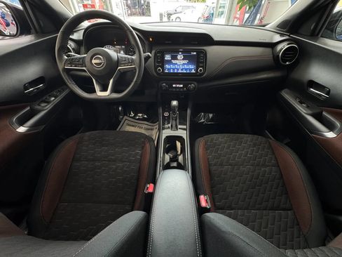 Used 2023 Nissan Kicks SR FWD image 29