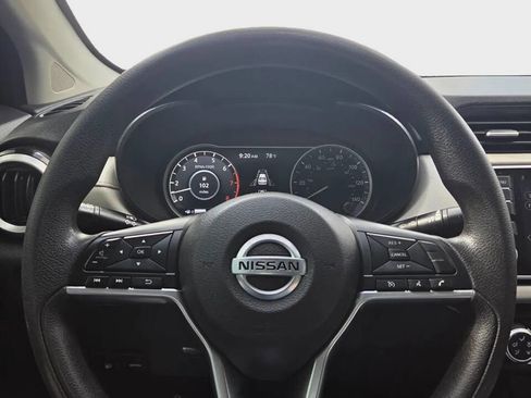 Used 2021 Nissan Versa SV image 8