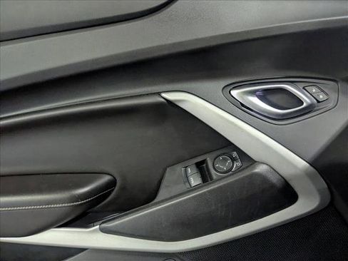 Used 2018 Chevrolet Camaro LT image 21