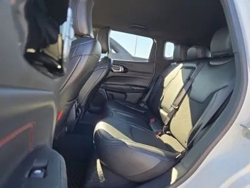 Used 2023 Jeep Compass Trailhawk image 7