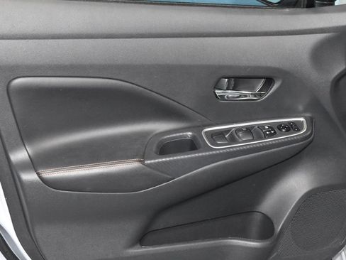 Certified 2024 Nissan Versa SR w/ Trunk Package FWD image 4