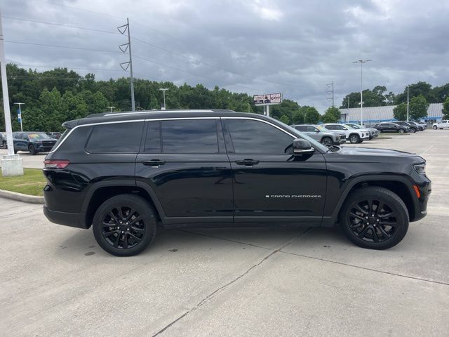 Used 2022 Jeep Grand Cherokee L Limited RWD image 8