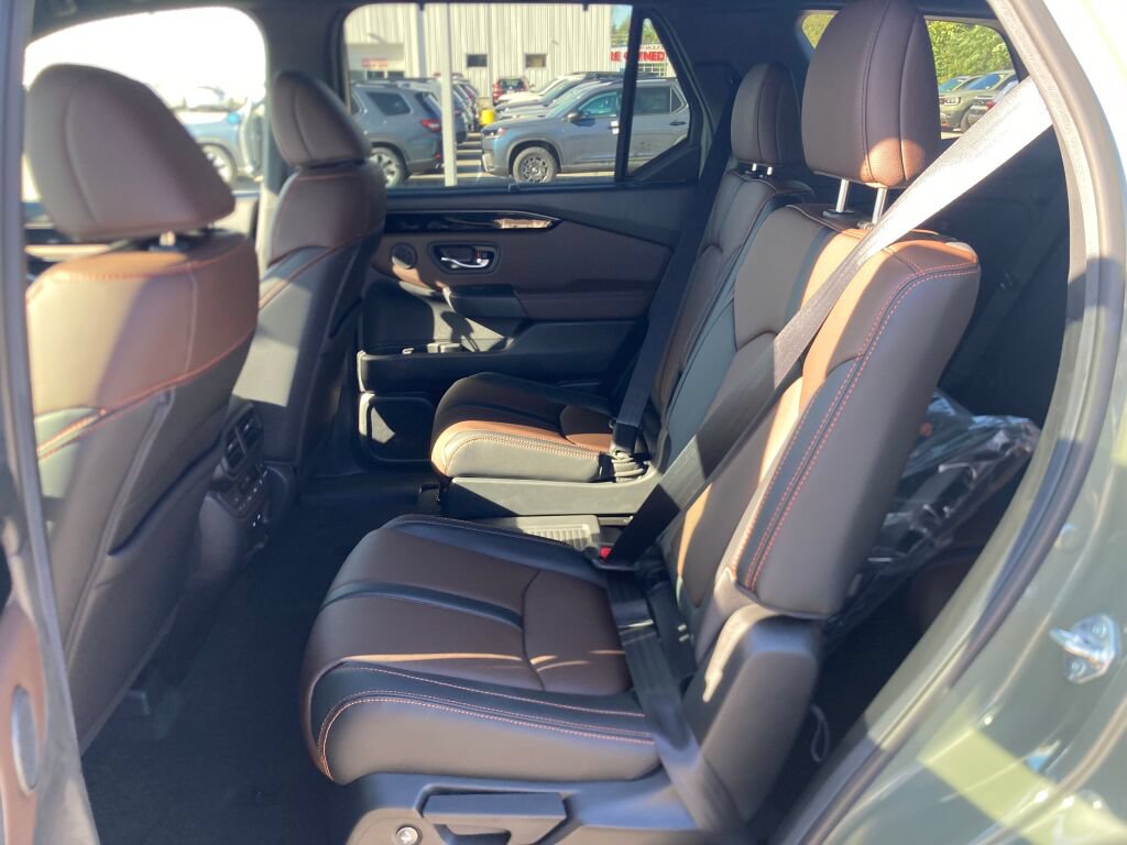 New 2026 Honda Pilot TrailSport image 8