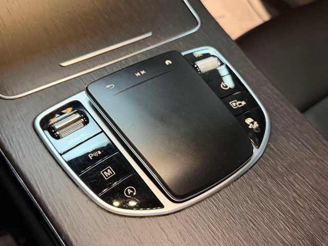 Certified 2022 Mercedes-Benz GLC 300 4MATIC image 28