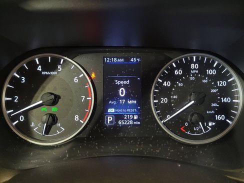 Used 2024 Nissan Sentra S FWD image 23