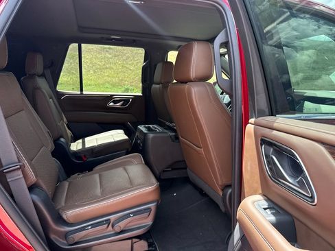 Used 2022 Chevrolet Tahoe High Country AWD/4WD image 25