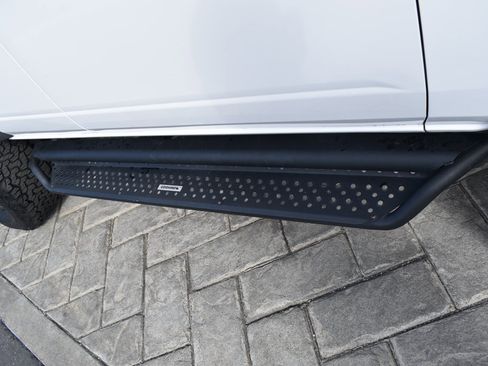 Used 2022 Ford Bronco 4-Door image 6