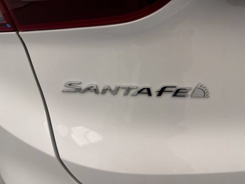 Used 2022 Hyundai Santa Fe Limited AWD/4WD image 9