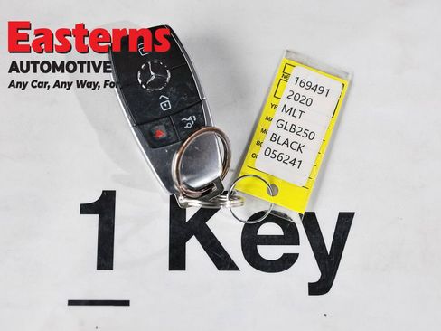 Used 2020 Mercedes-Benz GLB 250 4MATIC image 25