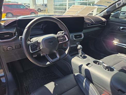 Used 2024 Ford Mustang GT Premium image 15