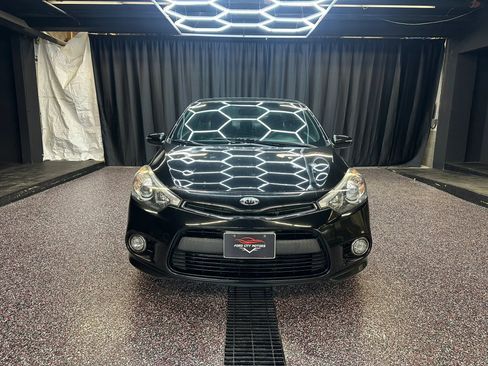 Used 2016 Kia Forte Koup SX image 2