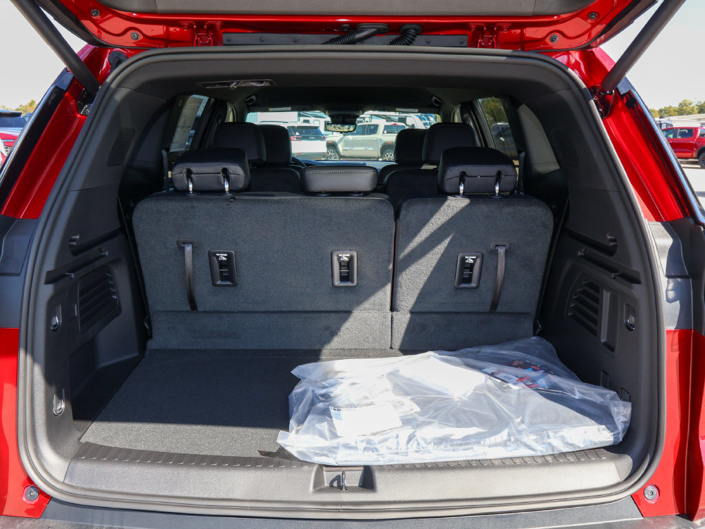 New 2027 GMC Acadia Elevation w/ Elevation Premium Package FWD image 5