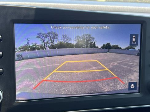 Used 2023 Hyundai Elantra SEL FWD image 19