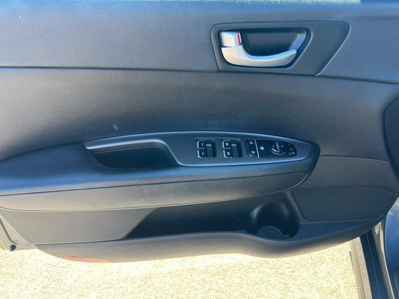 Used 2020 Kia Optima SE FWD image 20