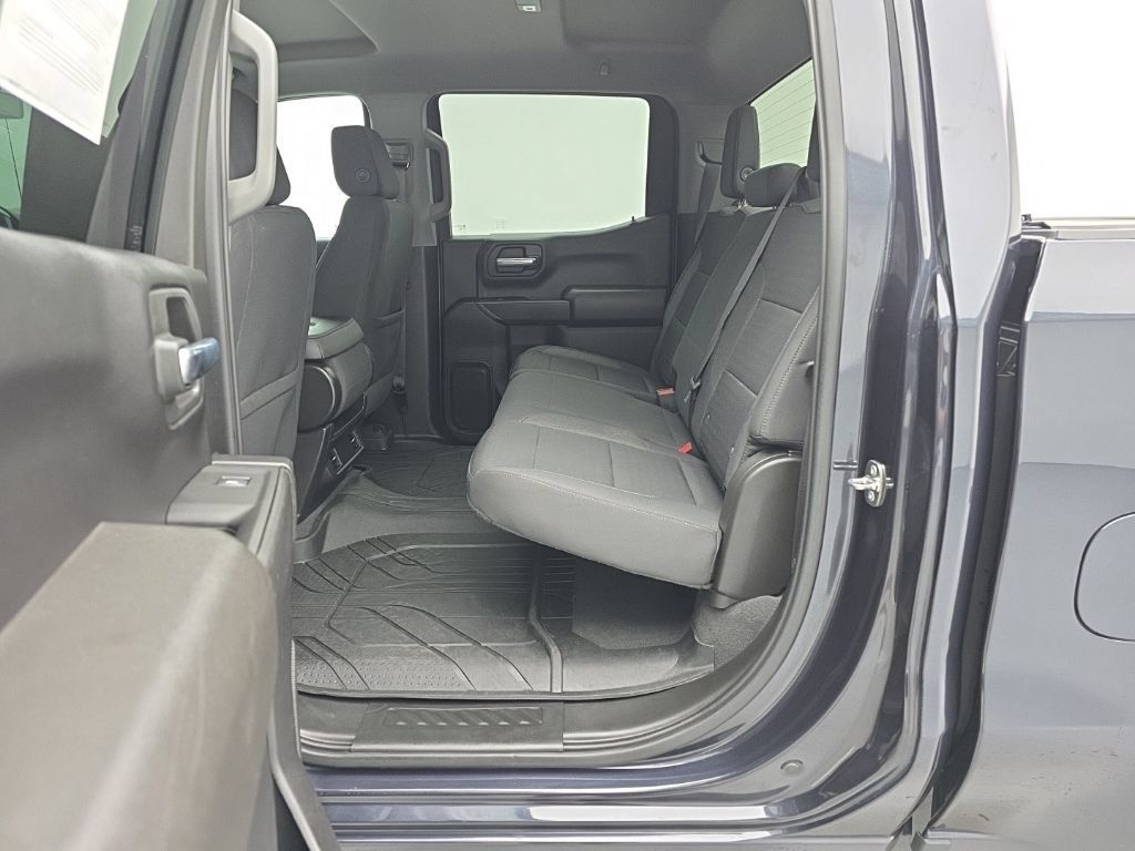 Used 2023 Chevrolet Silverado 1500 Custom AWD/4WD image 39