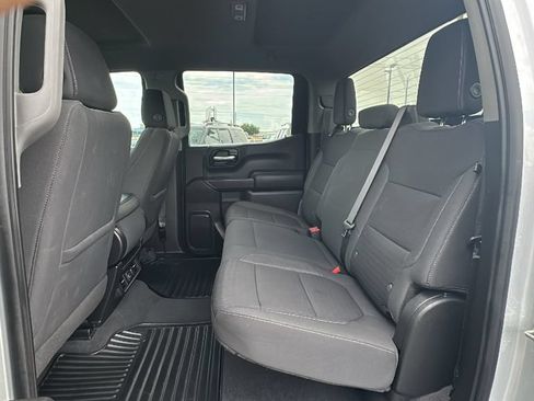 Used 2021 Chevrolet Silverado 1500 LT RWD image 32
