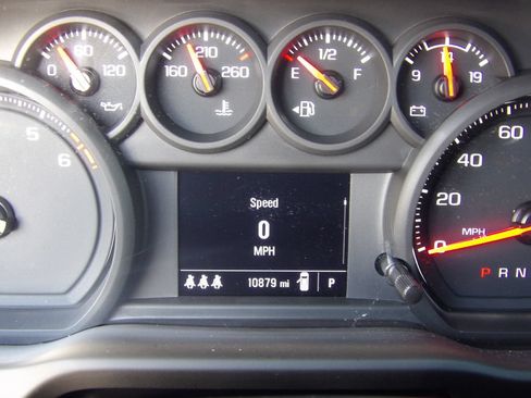 Used 2026 Chevrolet Silverado 1500 Custom RWD image 20