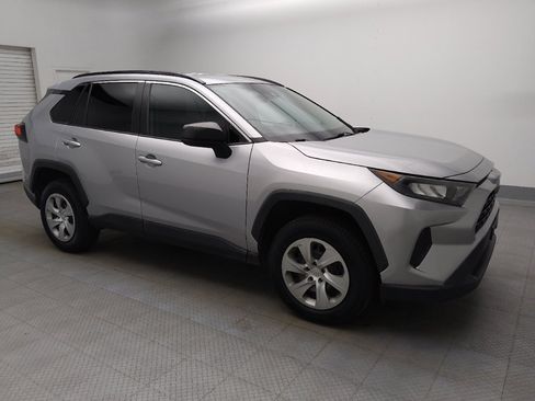Used 2021 Toyota RAV4 LE FWD image 11