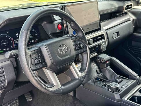 Used 2025 Toyota 4Runner TRD Off-Road Premium w/ Tow Technology Package AWD/4WD image 12