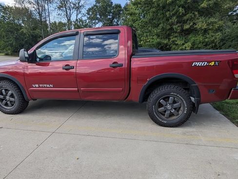 Used 2014 Nissan Titan PRO-4X AWD/4WD image 6