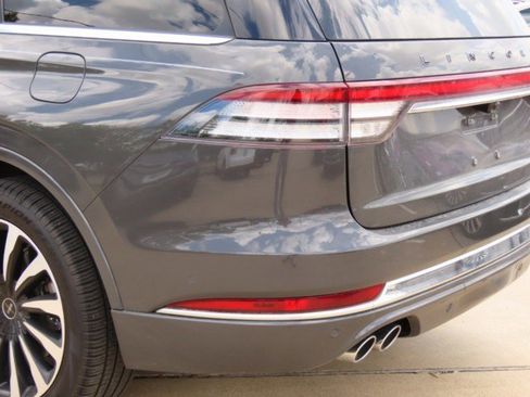 Used 2023 Lincoln Aviator Black Label Grand Touring w/ Class IV Trailer Tow Package image 14