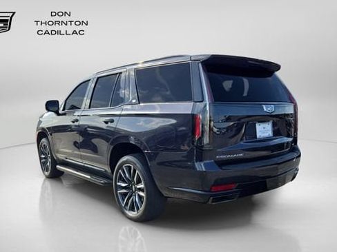 Used 2023 Cadillac Escalade Sport Platinum RWD image 3