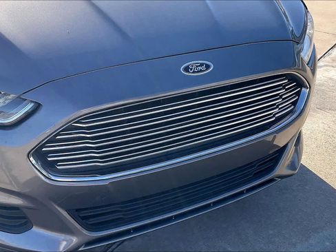 Used 2013 Ford Fusion SE image 27