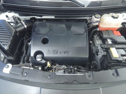 Used 2020 Chevrolet Traverse LT w/ LT Premium Package image 38