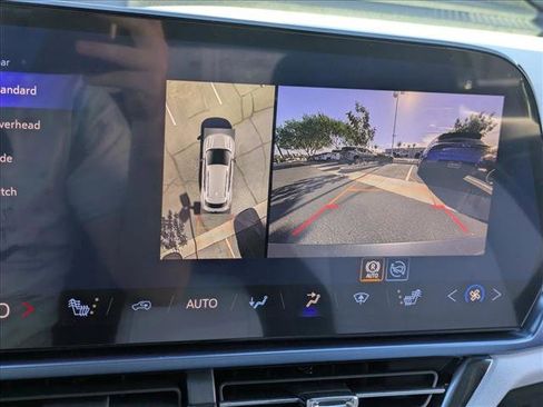 New 2026 Chevrolet Equinox EV LT image 13