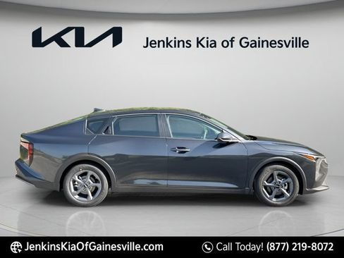 New 2026 Kia K4 FWD image 2