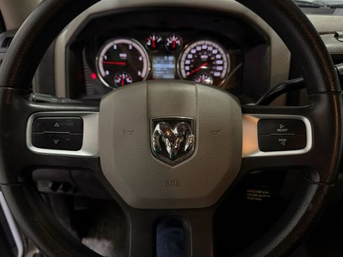 Used 2011 RAM 5500 2WD Regular Cab w/ ST Decor Group image 5