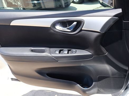 Used 2019 Nissan Sentra S FWD image 23