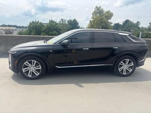 Used 2024 Cadillac Lyriq Tech w/ Driver Assist Package AWD/4WD image 2