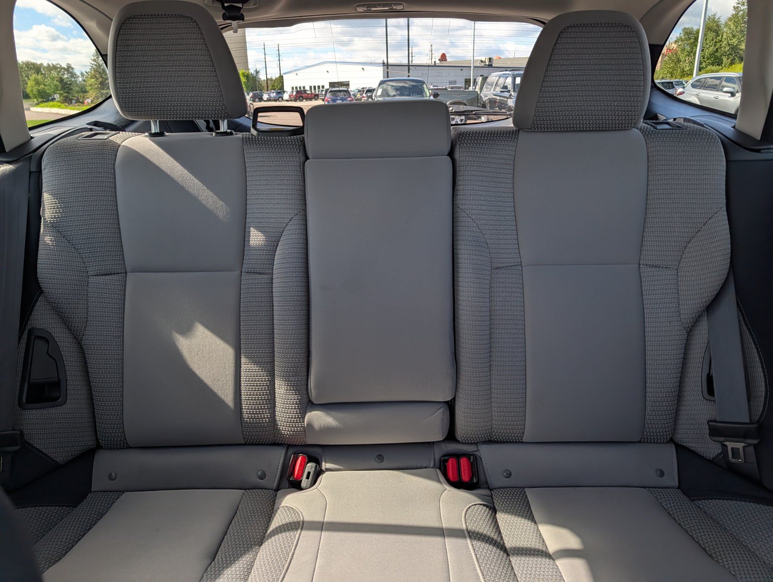 Used 2024 Subaru Outback Premium AWD/4WD image 13