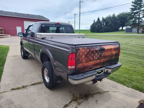 Used 2004 Ford F250 4x4 SuperCab Super Duty image 2