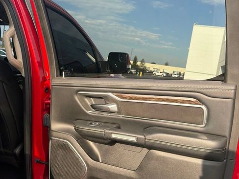 Used 2019 RAM 1500 Laramie AWD/4WD image 15