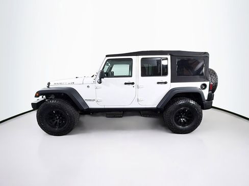 Used 2017 Jeep Wrangler Unlimited Rubicon w/ Cold Weather Group image 4