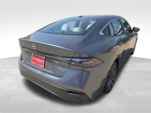 New 2026 Nissan Sentra SL FWD image 5