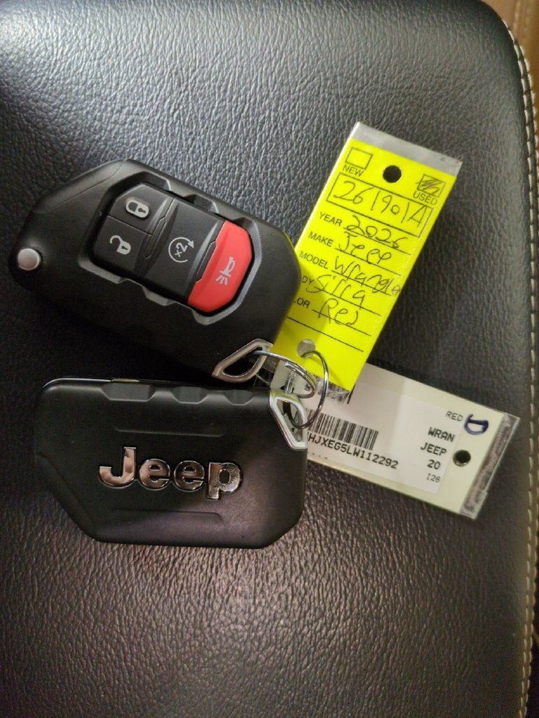 Used 2020 Jeep Wrangler Unlimited Sahara AWD/4WD image 35