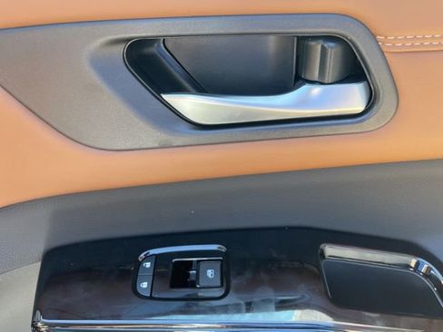 New 2026 Nissan Pathfinder Platinum AWD/4WD image 22