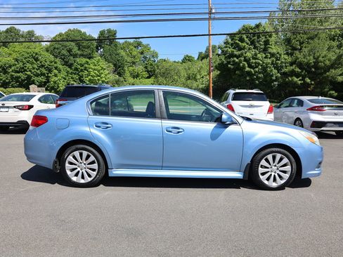 Used 2010 Subaru Legacy 2.5i Limited AWD/4WD image 8