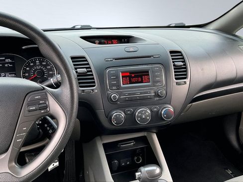 Used 2014 Kia Forte LX w/ Popular Package image 6